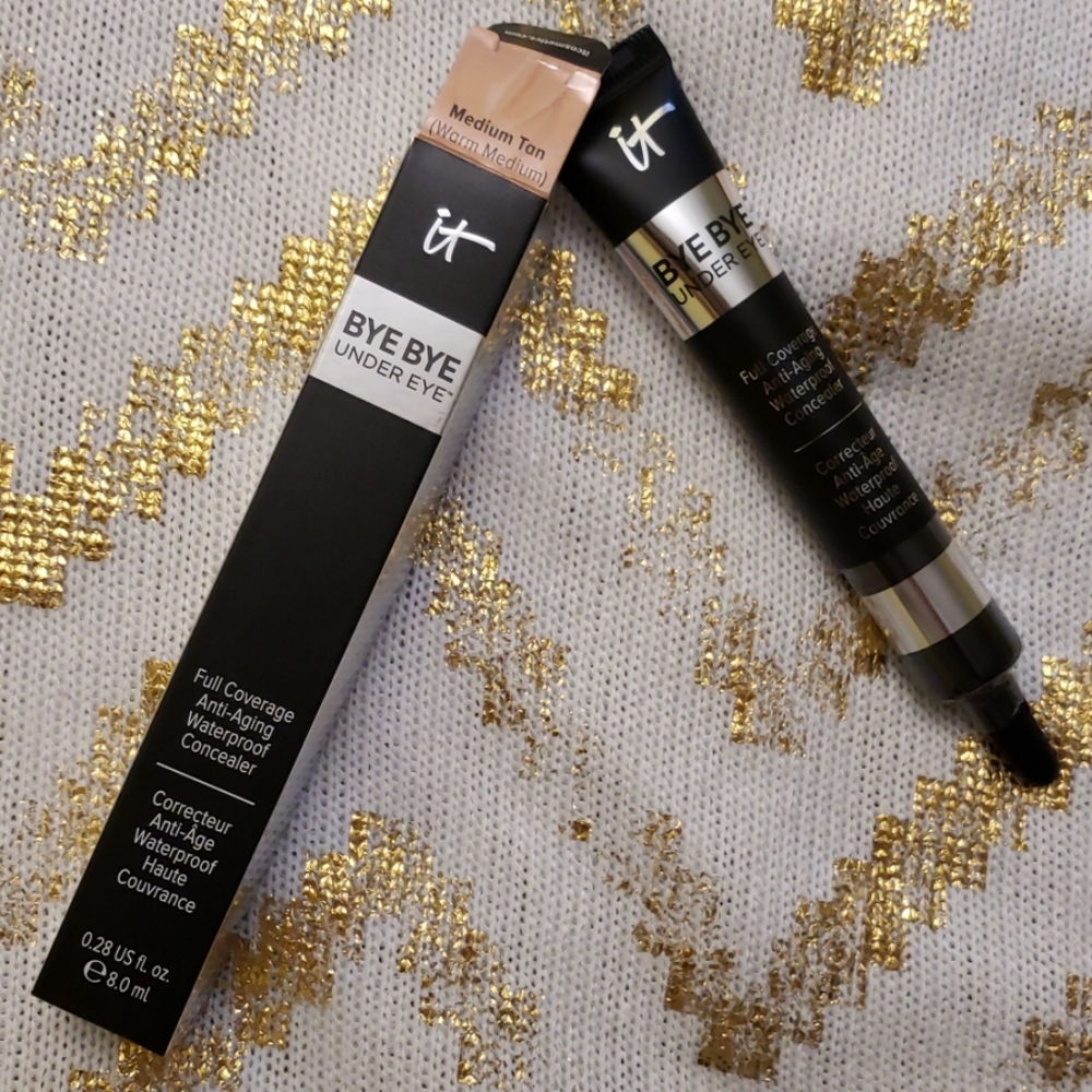 NIB SEALED it BYE BYE UNDER EYE concealer